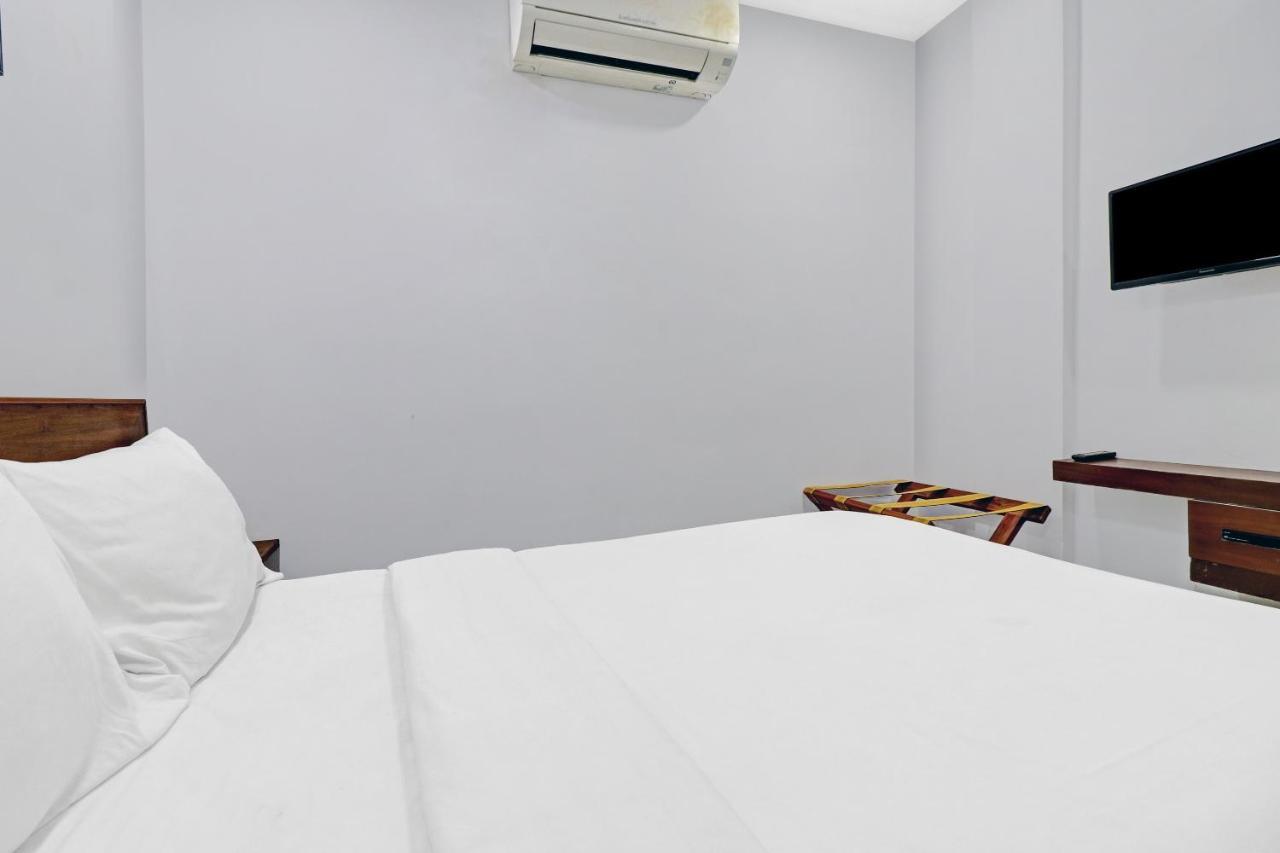 Oyo Townhouse 595 Majestic Inn Kochi Luaran gambar